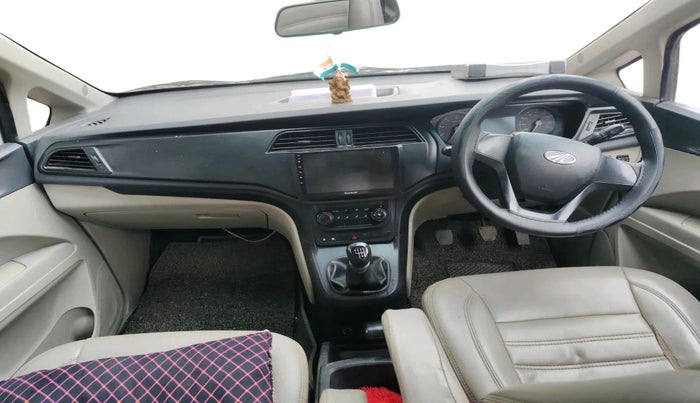 2019 Mahindra MARAZZO M2 8 STR, Diesel, Manual, 92,848 km, interior