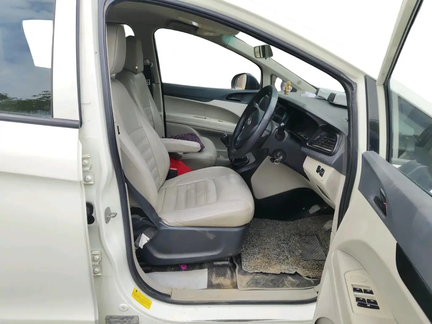 2019 Mahindra MARAZZO M2 8 STR, Diesel, Manual, 92,848 km, interior