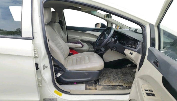 2019 Mahindra MARAZZO M2 8 STR, Diesel, Manual, 92,848 km, interior