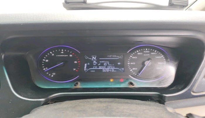 2019 Mahindra MARAZZO M2 8 STR, Diesel, Manual, 92,848 km, interior