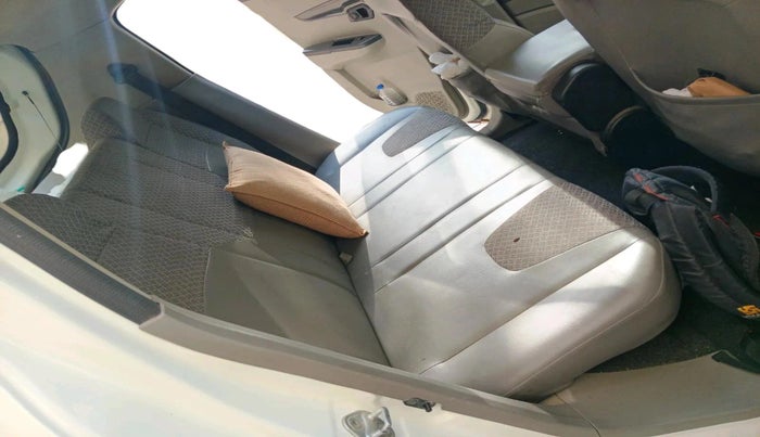 2016 Mahindra Kuv100 K4 6 STR, Petrol, Manual, 43,256 km, interior