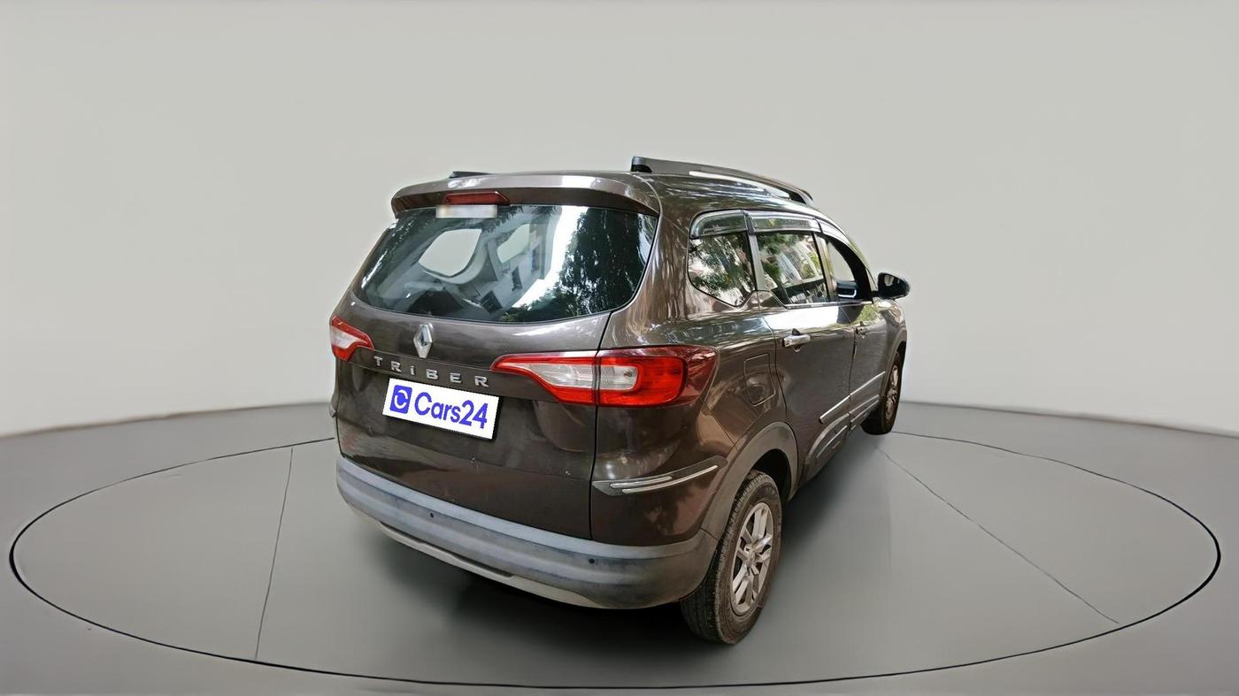 2021 Renault TRIBER RXT, Petrol, Manual, 29,875 km, exterior