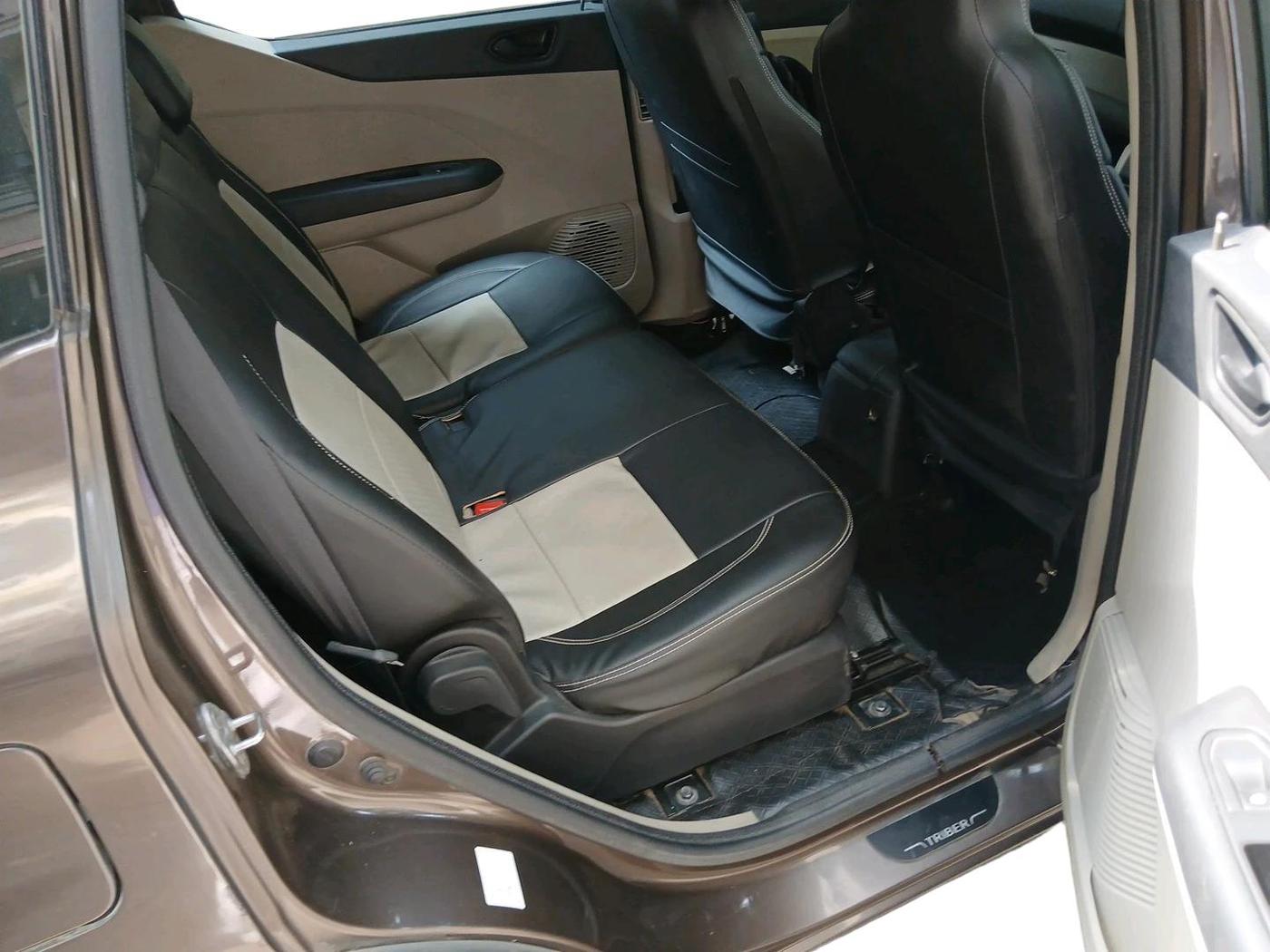 2021 Renault TRIBER RXT, Petrol, Manual, 29,875 km, interior