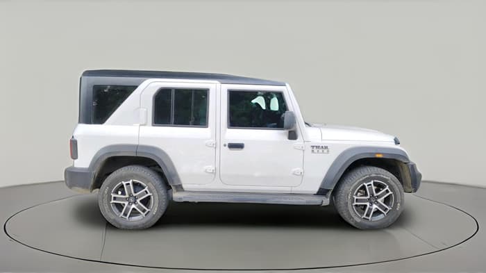 2025 Mahindra Thar Roxx MX5 Diesel MT 2WD, Diesel, Manual, 27,287 km, exterior