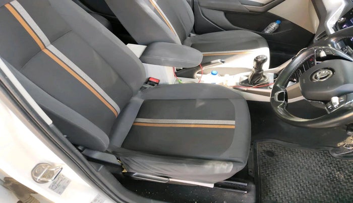 2022 Skoda KUSHAQ AMBITION 1.0L TSI MT, Petrol, Manual, 70,573 km, interior