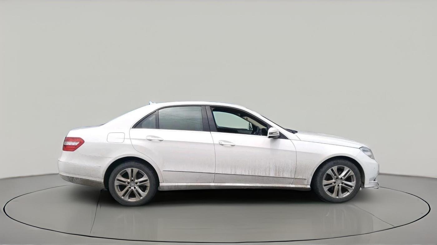 2013 Mercedes Benz E Class E 220 CDI avantgarde, Diesel, Automatic, 62,335 km, exterior