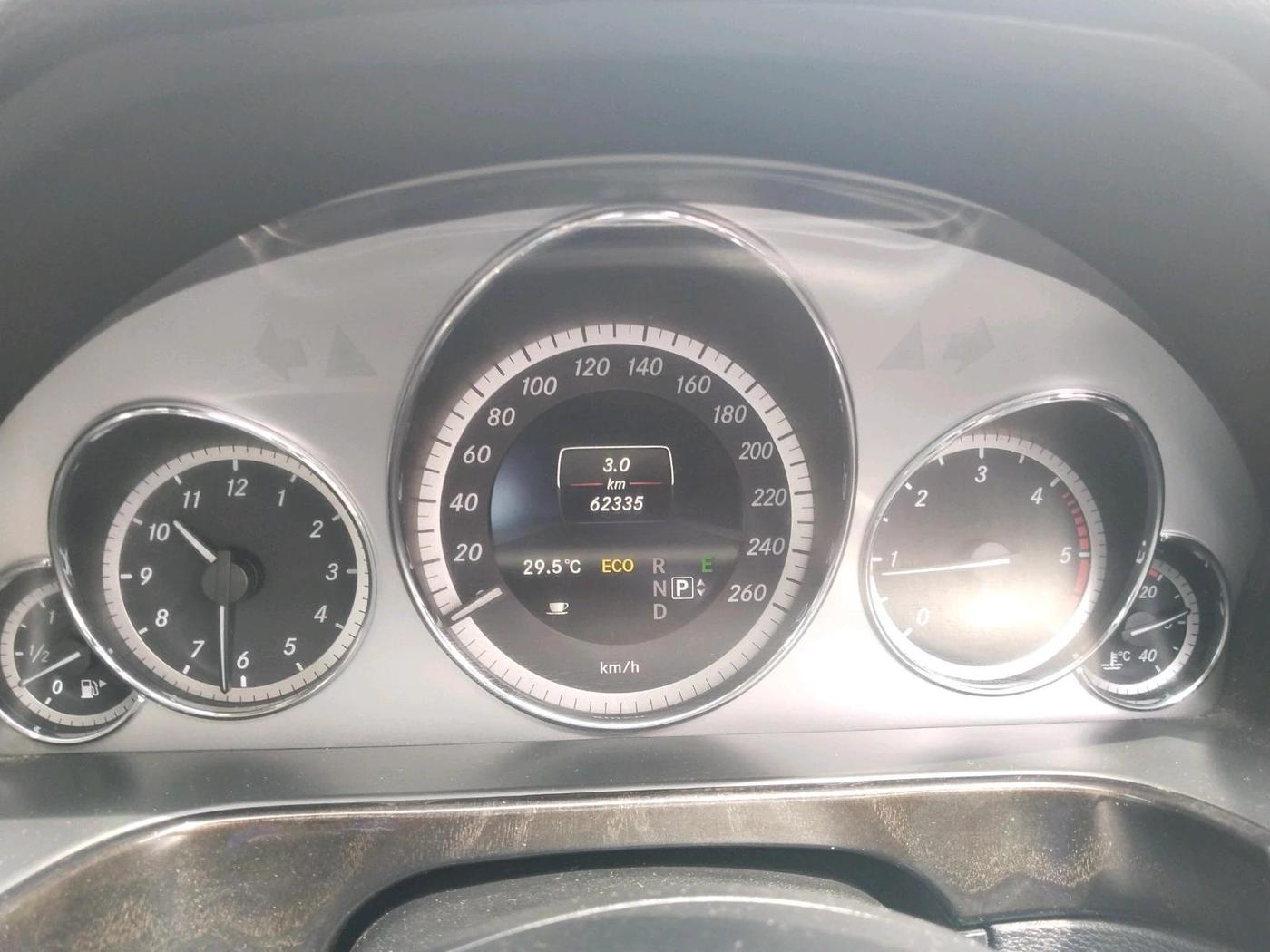 2013 Mercedes Benz E Class E 220 CDI avantgarde, Diesel, Automatic, 62,335 km, interior