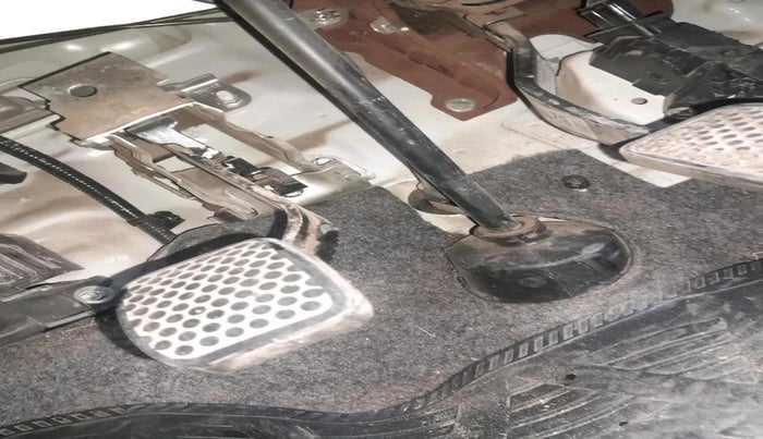 2019 Maruti Eeco 5 STR WITH A/C+HTR, CNG, Manual, 1,80,068 km, interior