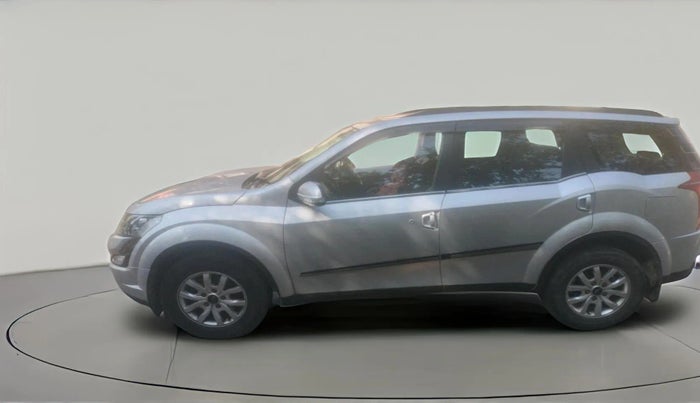 2016 Mahindra XUV500 W10 1.99, Diesel, Manual, 93,000 km, exterior