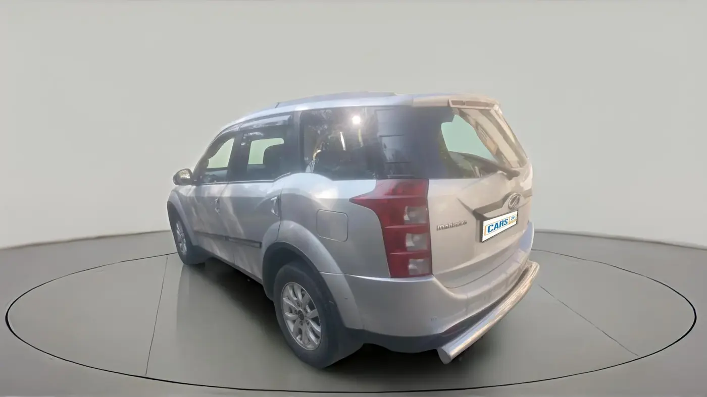 2016 Mahindra XUV500 W10 1.99, Diesel, Manual, 93,000 km, exterior