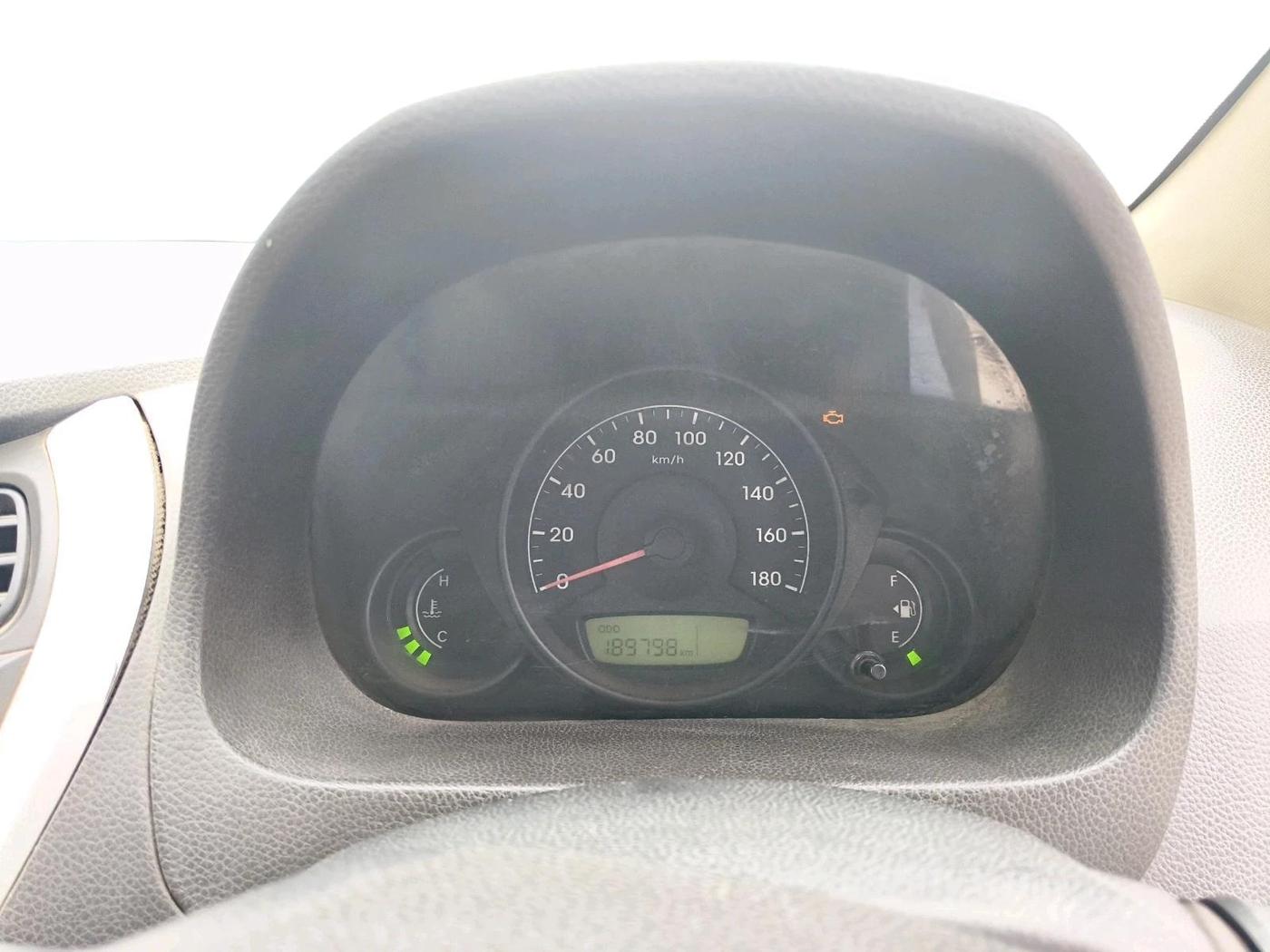 2011 Hyundai Eon ERA, CNG, Manual, 1,89,798 km, interior