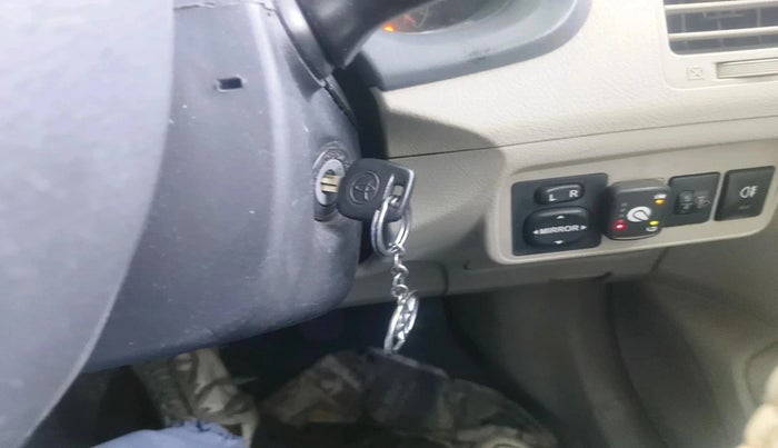 2011 Toyota Corolla Altis J PETROL, CNG, Manual, 1,50,026 km, interior