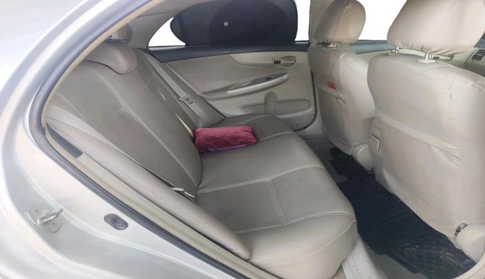 2011 Toyota Corolla Altis J PETROL, CNG, Manual, 1,50,026 km, interior