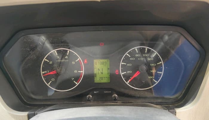 2017 Mahindra Scorpio S4 PLUS 1.99 INTELLI-HYBRID, Diesel, Manual, 28,773 km, interior