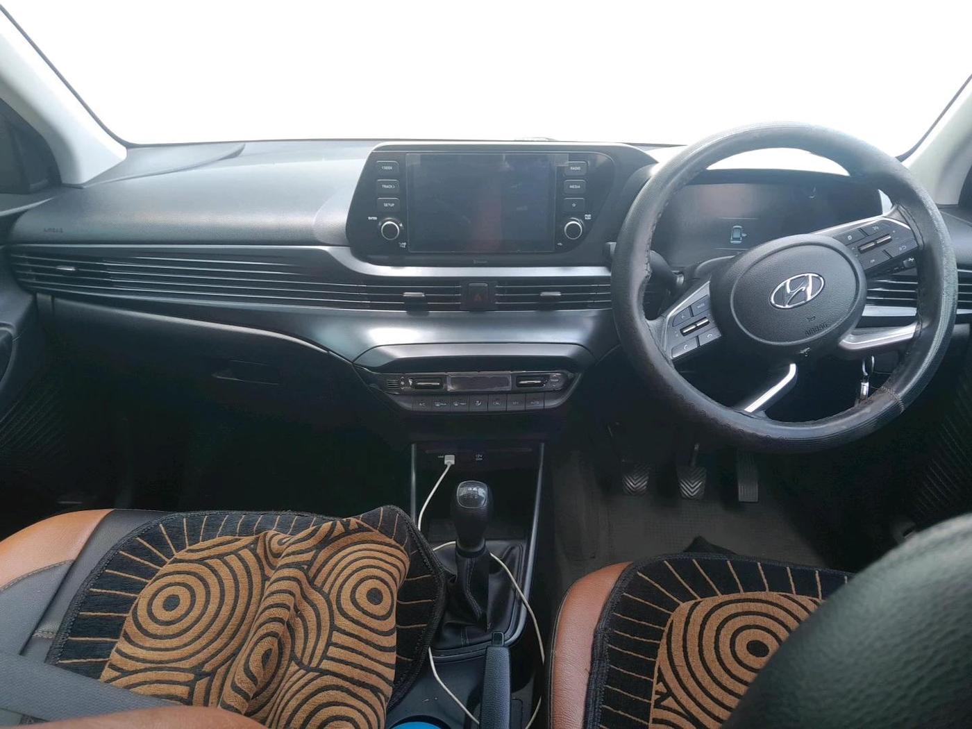2022 Hyundai NEW I20 SPORTZ 1.2 MT, Petrol, Manual, 22,534 km, interior