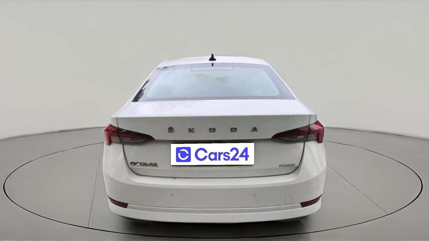 2021 Skoda Octavia L&K 2.0 AT, Petrol, Automatic, 60,854 km, exterior