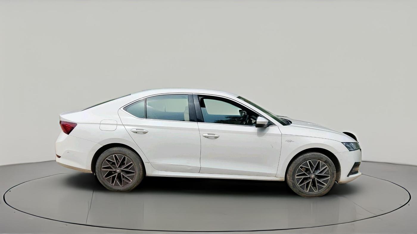 2021 Skoda Octavia L&K 2.0 AT, Petrol, Automatic, 60,854 km, exterior