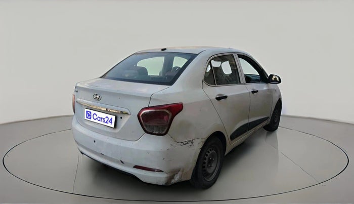 2016 Hyundai Xcent BASE 1.1, Diesel, Manual, 1,53,481 km, exterior