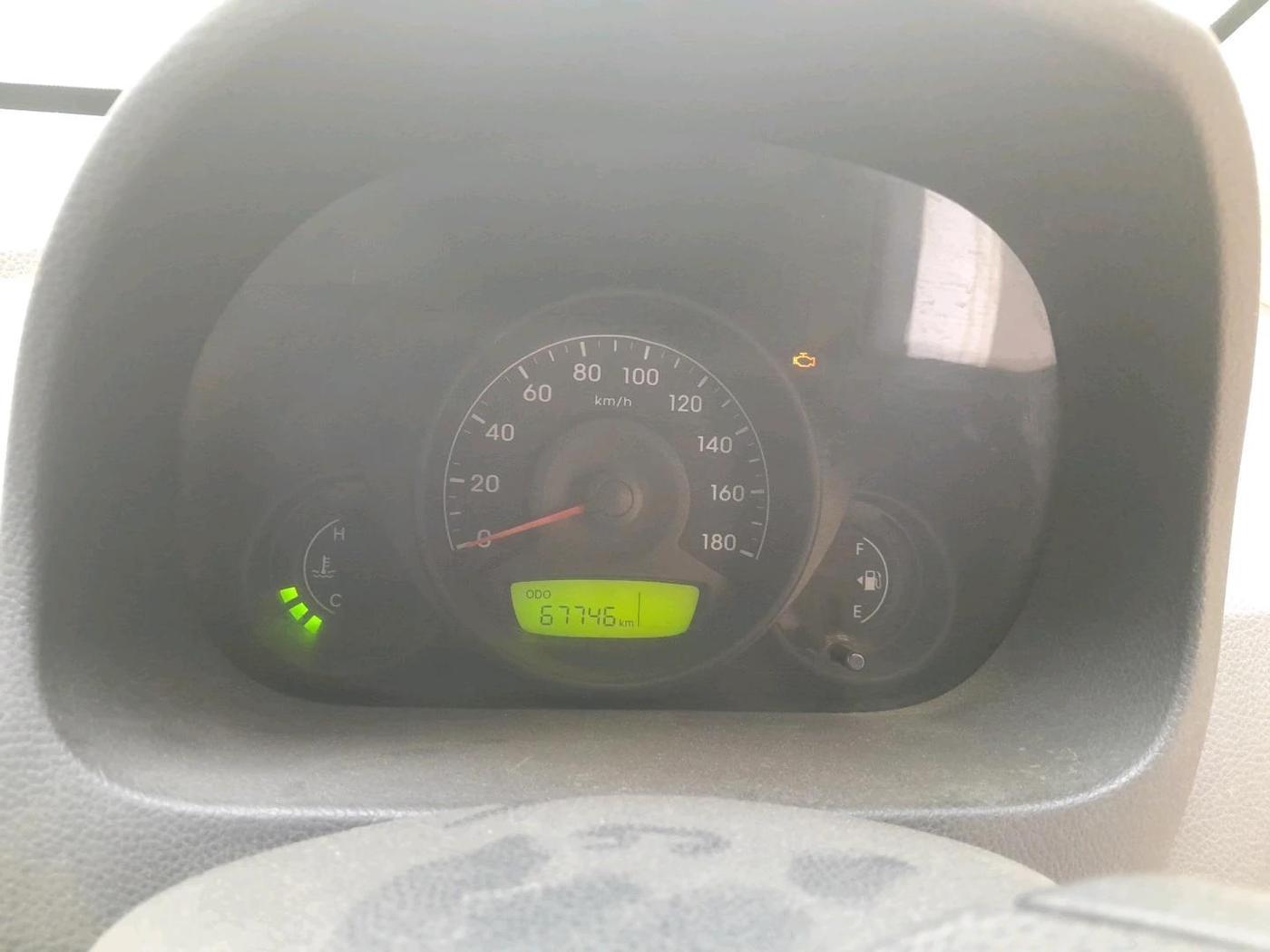 2013 Hyundai Eon ERA +, CNG, Manual, 67,746 km, interior