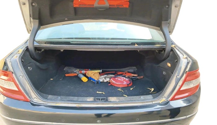 2010 Mercedes Benz E Class E 250 ELEGANCE, Petrol, Automatic, 90,585 km, exterior