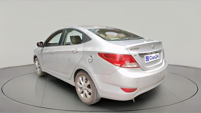 2011 Hyundai Verna FLUIDIC 1.6 VTVT SX, CNG, Manual, 1,97,574 km, exterior