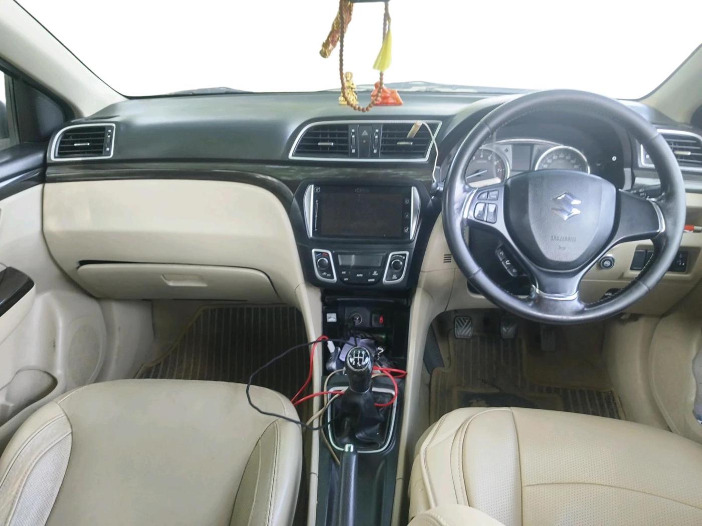 2017 Maruti Ciaz ALPHA 1.4 PETROL, CNG, Manual, 1,51,585 km, interior