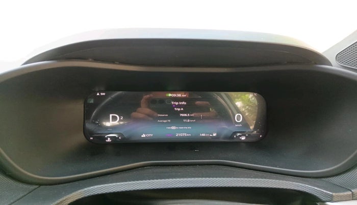 2023 Tata NEXON FEARLESS + SUNROOF DCA DUAL TONE 1.2 PETROL, Petrol, Automatic, 21,075 km, interior