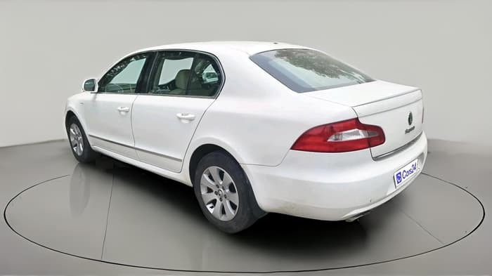 2013 Skoda Superb ELEGANCE 1.8 TSI AT, Petrol, Automatic, 88,431 km, exterior