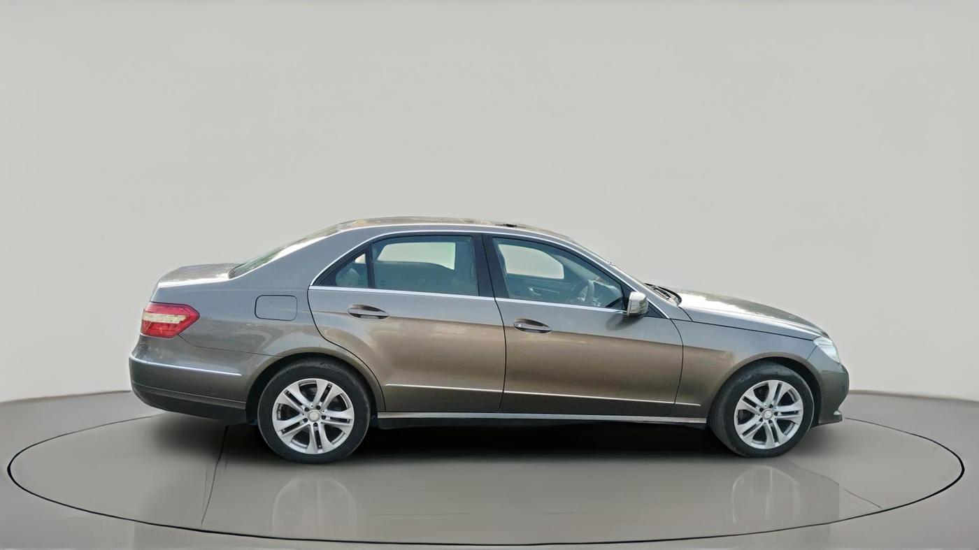 2013 Mercedes Benz E Class E 220 CDI avantgarde, Diesel, Automatic, 1,32,299 km, exterior