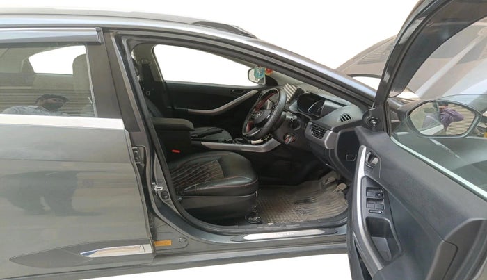 2022 Tata NEXON XM SUNROOF PETROL, Petrol, Manual, 54,193 km, interior