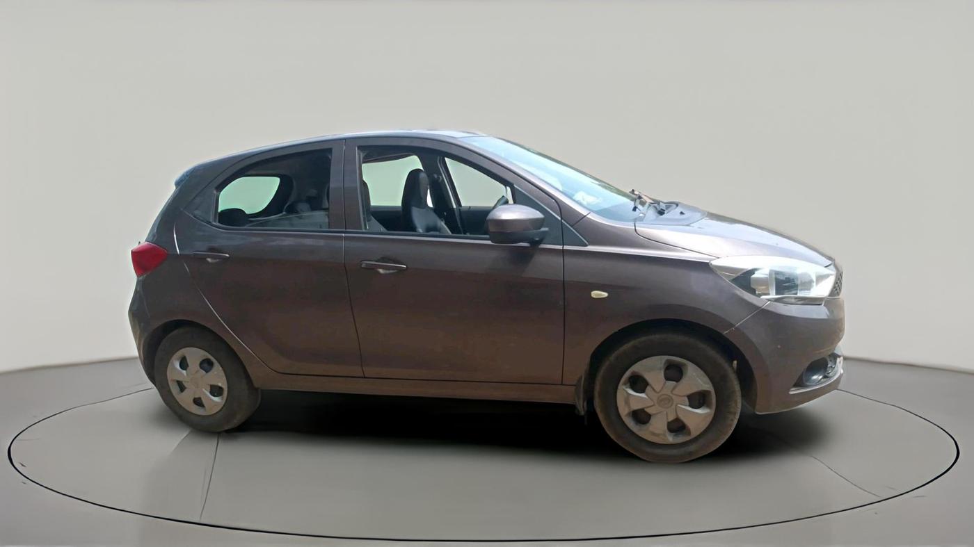 2019 Tata Tiago XT PETROL, CNG, Manual, 74,840 km, exterior