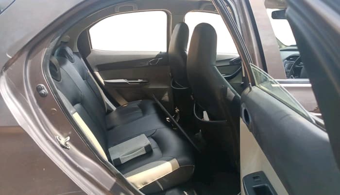 2019 Tata Tiago XT PETROL, CNG, Manual, 74,840 km, interior