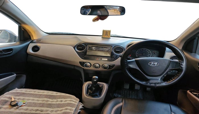 2016 Hyundai Grand i10 MAGNA 1.2 KAPPA VTVT, CNG, Manual, 70,296 km, interior