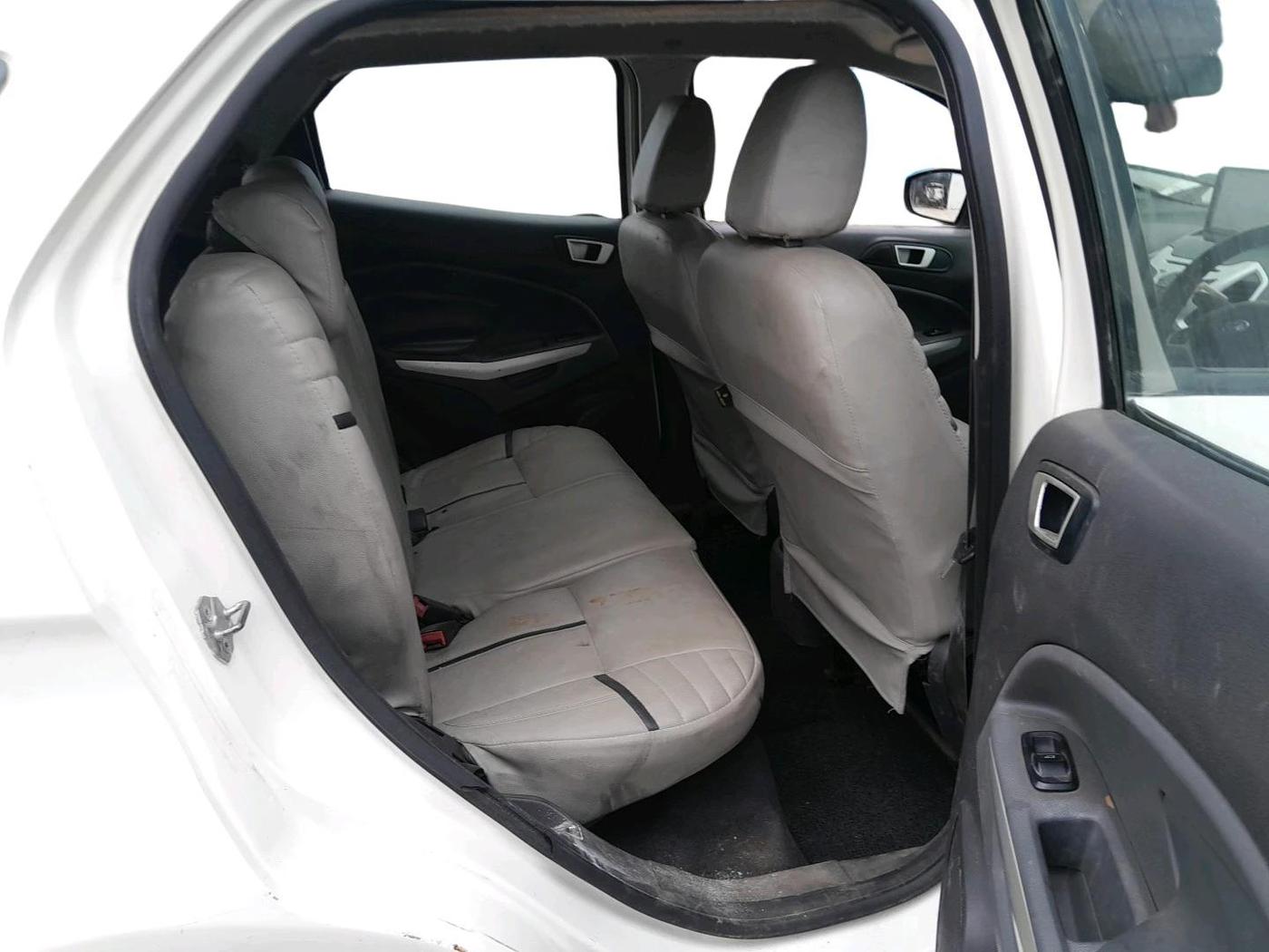 2014 Ford Ecosport TITANIUM 1.5L DIESEL, Diesel, Manual, 1,74,018 km, interior
