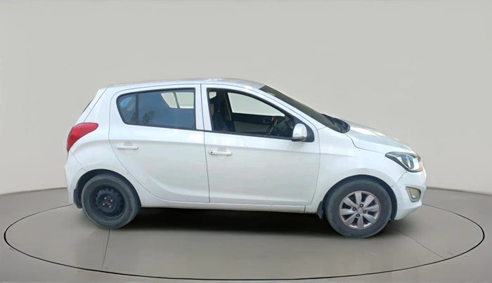2013 Hyundai i20 SPORTZ 1.2, Petrol, Manual, 2,74,385 km, exterior