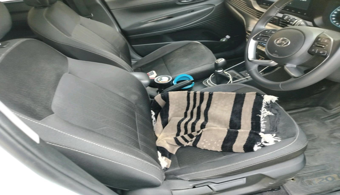 2021 Hyundai NEW I20 ASTA (O) 1.2 MT, Petrol, Manual, 45,345 km, interior