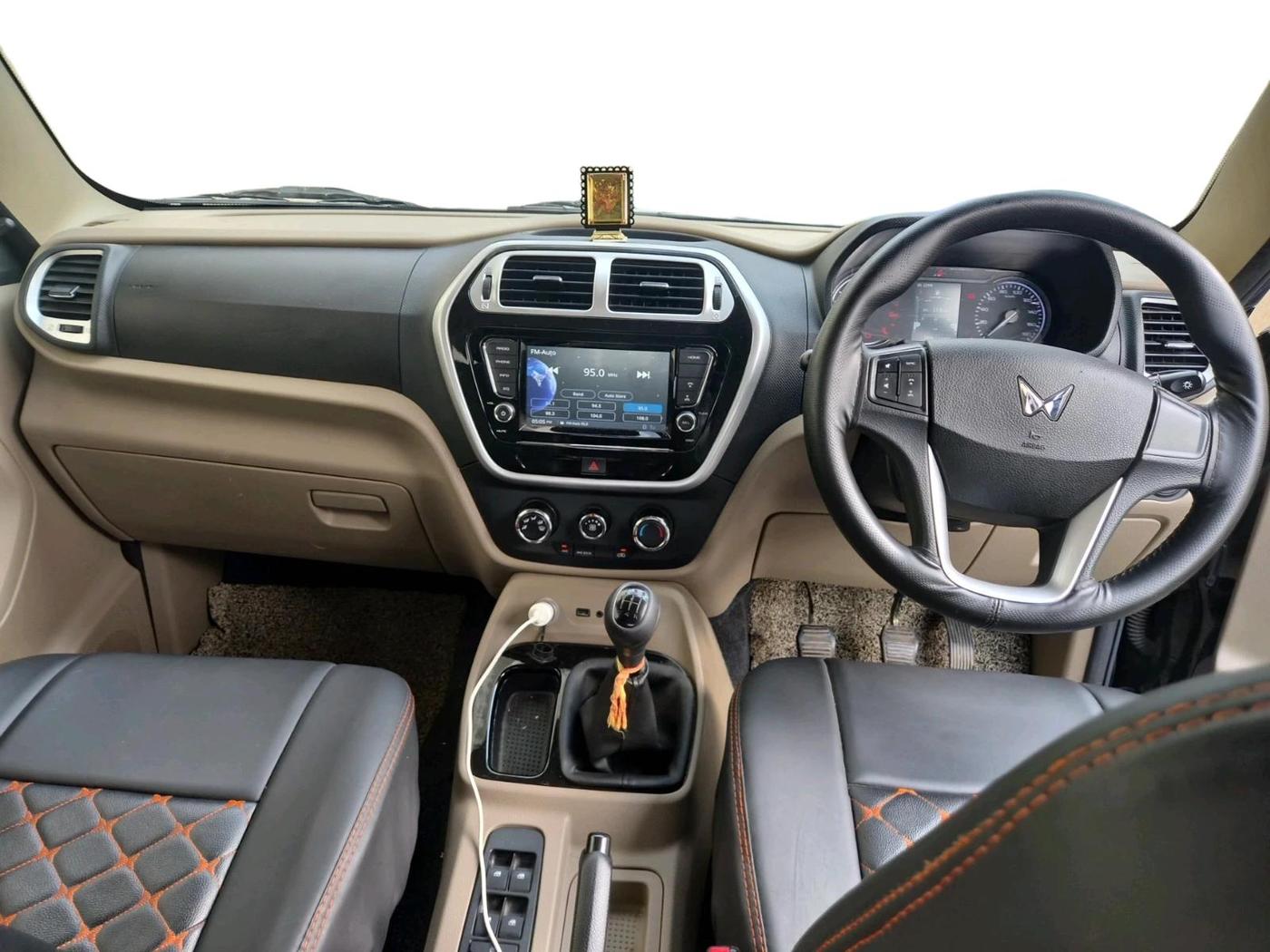 2023 Mahindra BOLERO NEO N 8, Diesel, Manual, 14,488 km, interior