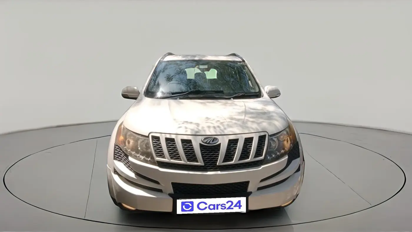 2015 Mahindra XUV500 W8, Diesel, Manual, 1,12,050 km, exterior