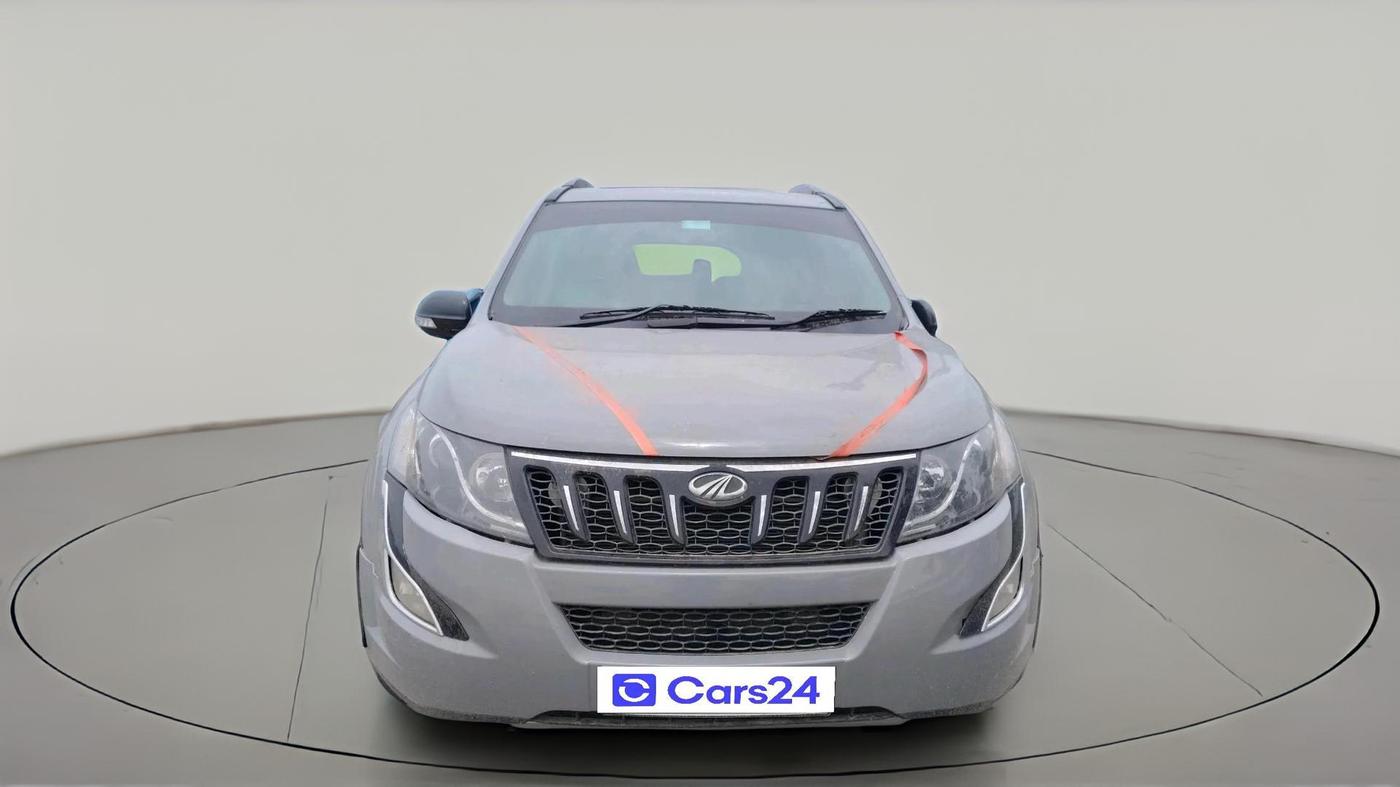 2017 Mahindra XUV500 W10, Diesel, Manual, 1,17,190 km, exterior