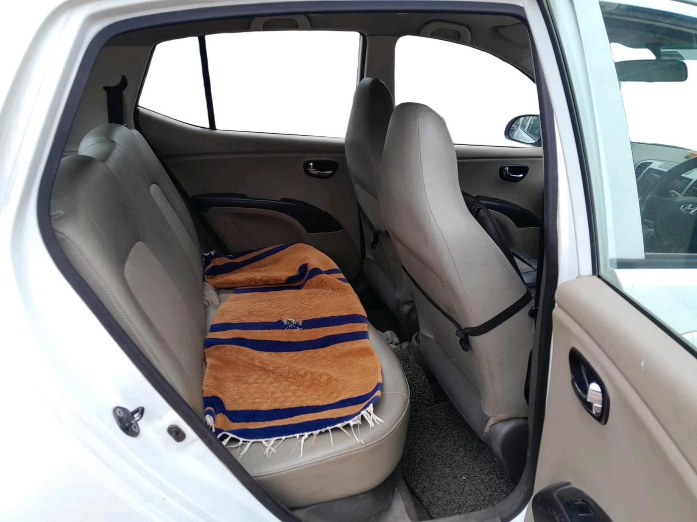 2012 Hyundai i10 MAGNA 1.2, Petrol, Manual, 85,326 km, interior