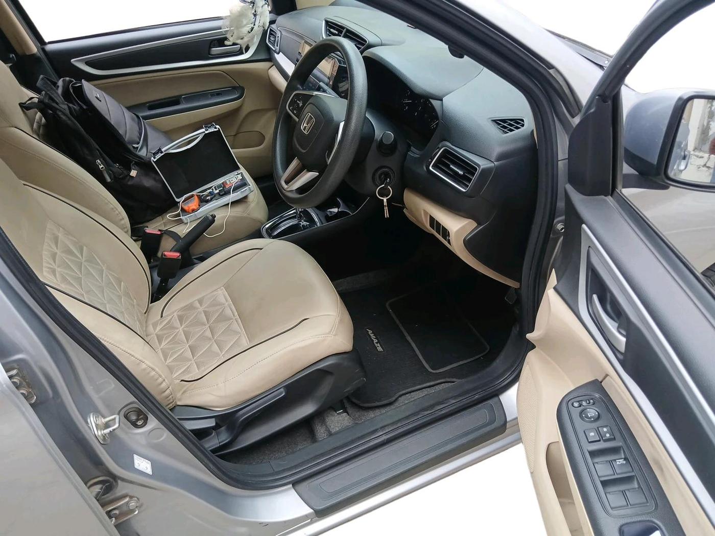 2022 Honda Amaze 1.2L I-VTEC S CVT, Petrol, Automatic, 17,673 km, interior