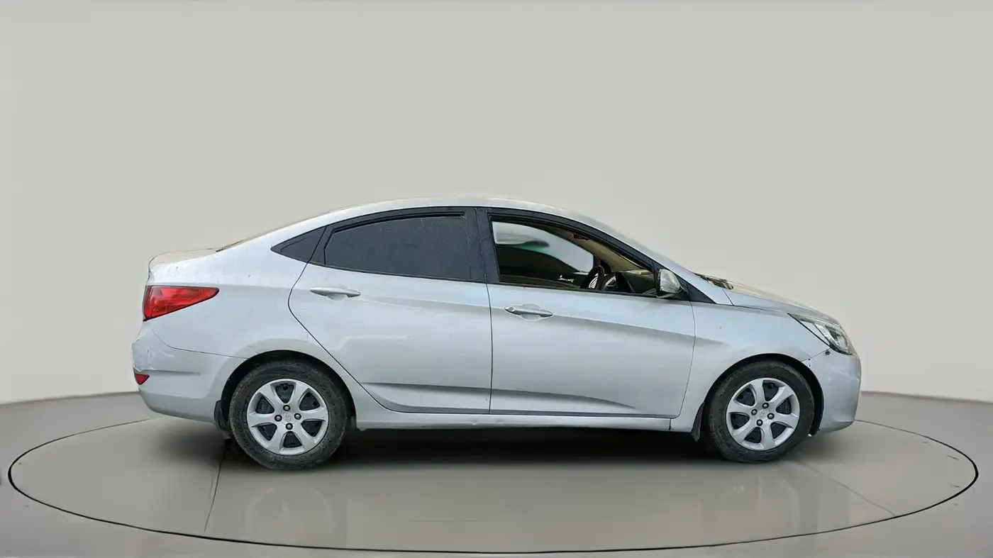 2011 Hyundai Verna FLUIDIC 1.6 VTVT EX, Petrol, Manual, 73,859 km, exterior