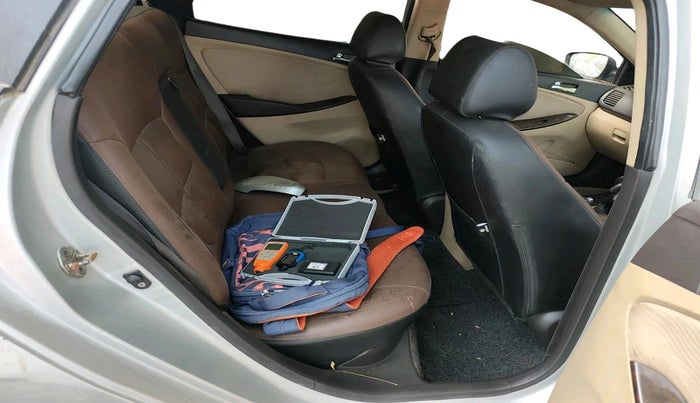 2011 Hyundai Verna FLUIDIC 1.6 VTVT EX, Petrol, Manual, 73,859 km, interior