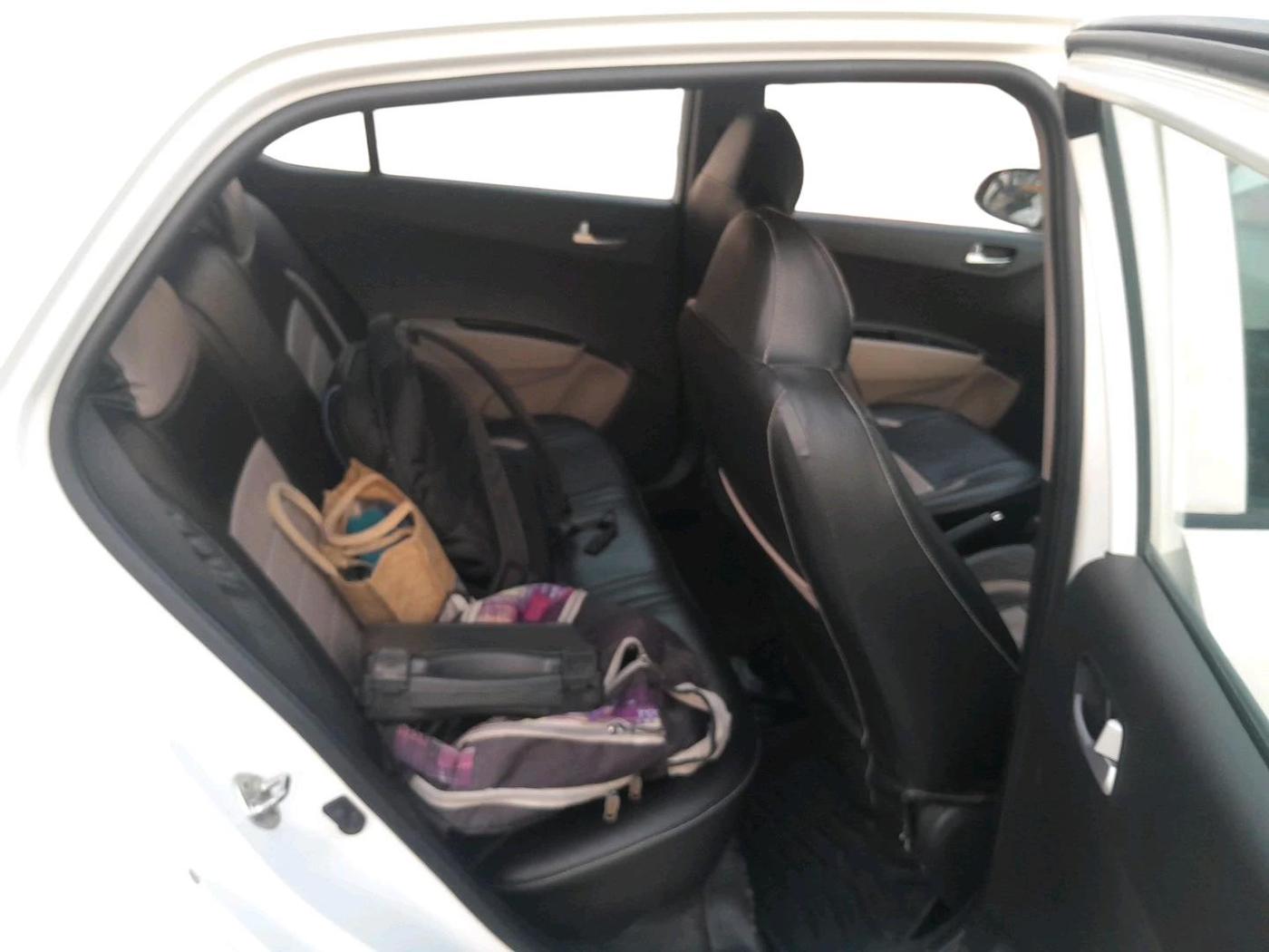 2019 Hyundai Grand i10 SPORTZ 1.2 KAPPA VTVT, CNG, Manual, 93,054 km, interior