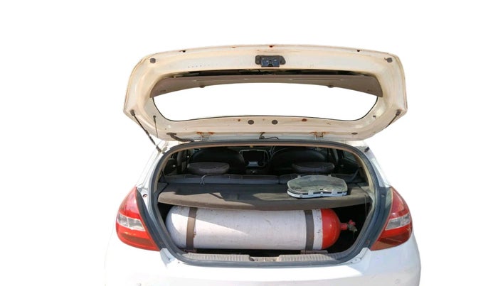 2011 Hyundai i20 ASTA 1.2, CNG, Manual, 1,45,345 km, exterior