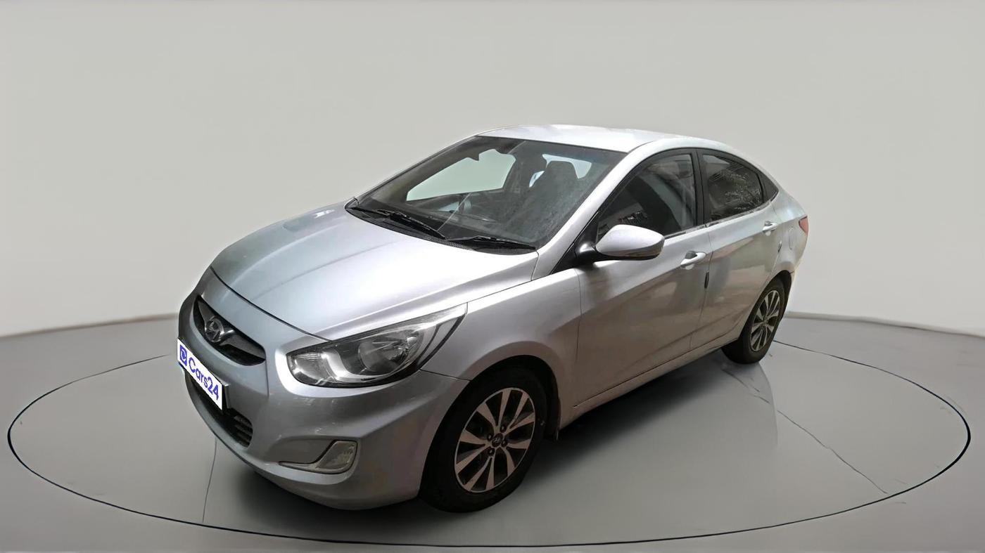 2014 Hyundai Verna FLUIDIC 1.6 VTVT SX, Petrol, Manual, 1,39,476 km, exterior