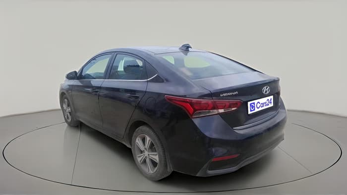 2018 Hyundai Verna 1.6 CRDI SX + AT, Diesel, Automatic, 1,19,398 km, exterior