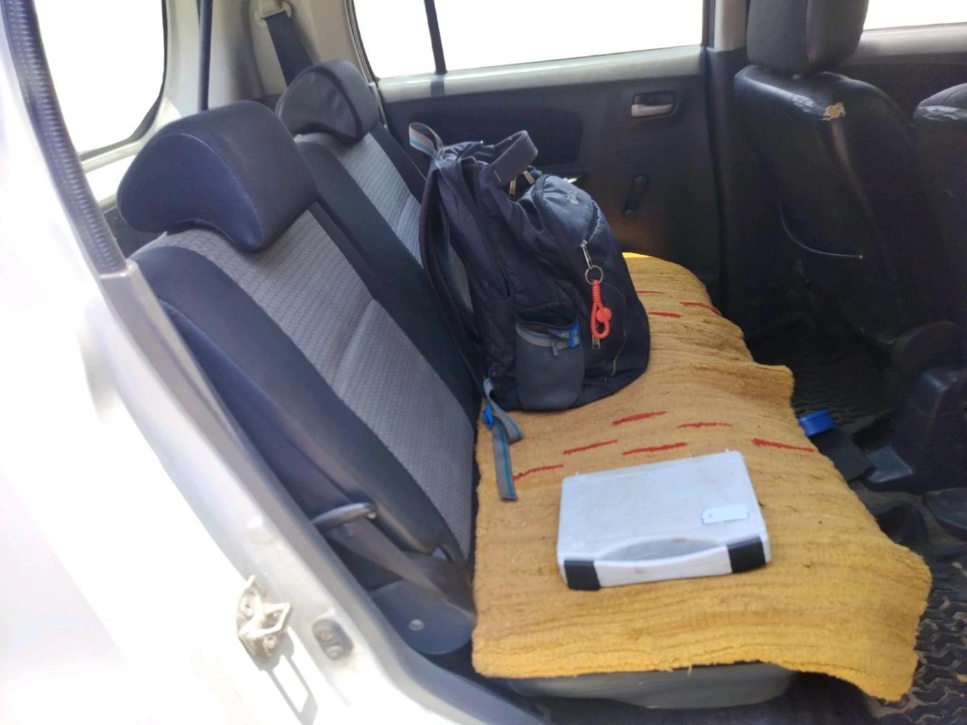 2011 Maruti Wagon R 1.0 LXI, Petrol, Manual, 64,970 km, interior