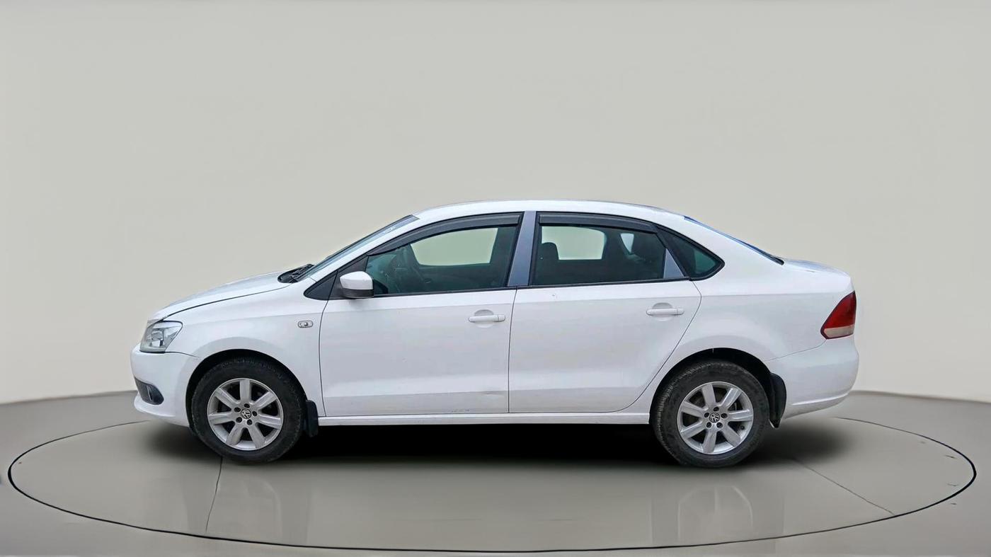 2011 Volkswagen Vento HIGHLINE DIESEL 1.6, Diesel, Manual, 1,25,054 km, exterior