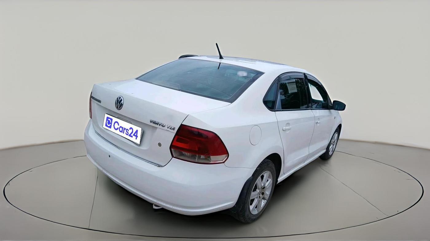 2011 Volkswagen Vento HIGHLINE DIESEL 1.6, Diesel, Manual, 1,25,054 km, exterior